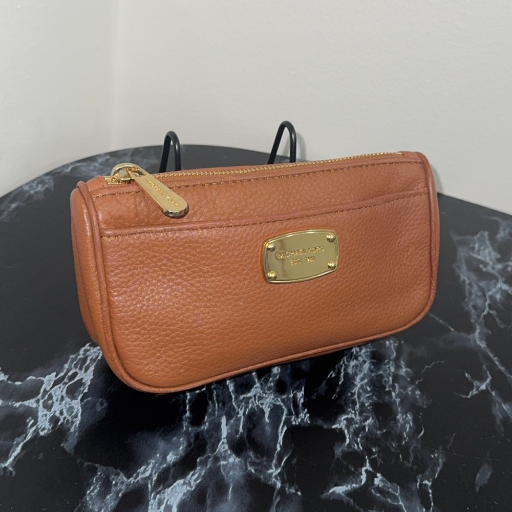 Michael Kors Clutch Makeup Leather Bag with Gold Accents AUTHENTIC